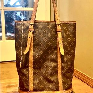 Louis Vuitton shoulder bag